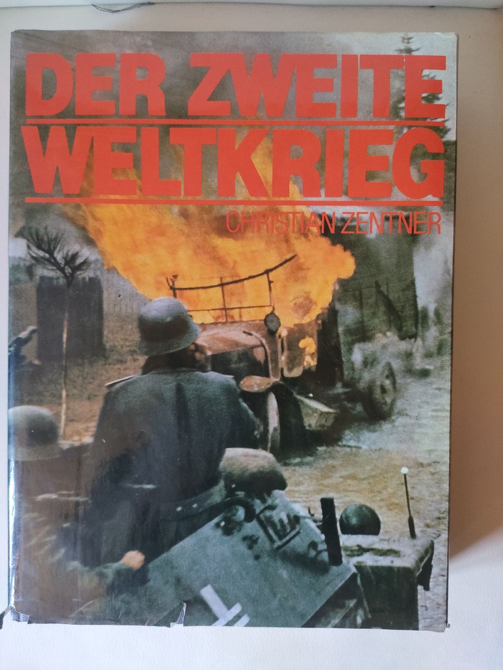 Bücher: Armee Militär Weltkriegs Buch – Gebraucht aus Schwanden Sigrisw von pho_2mc9
