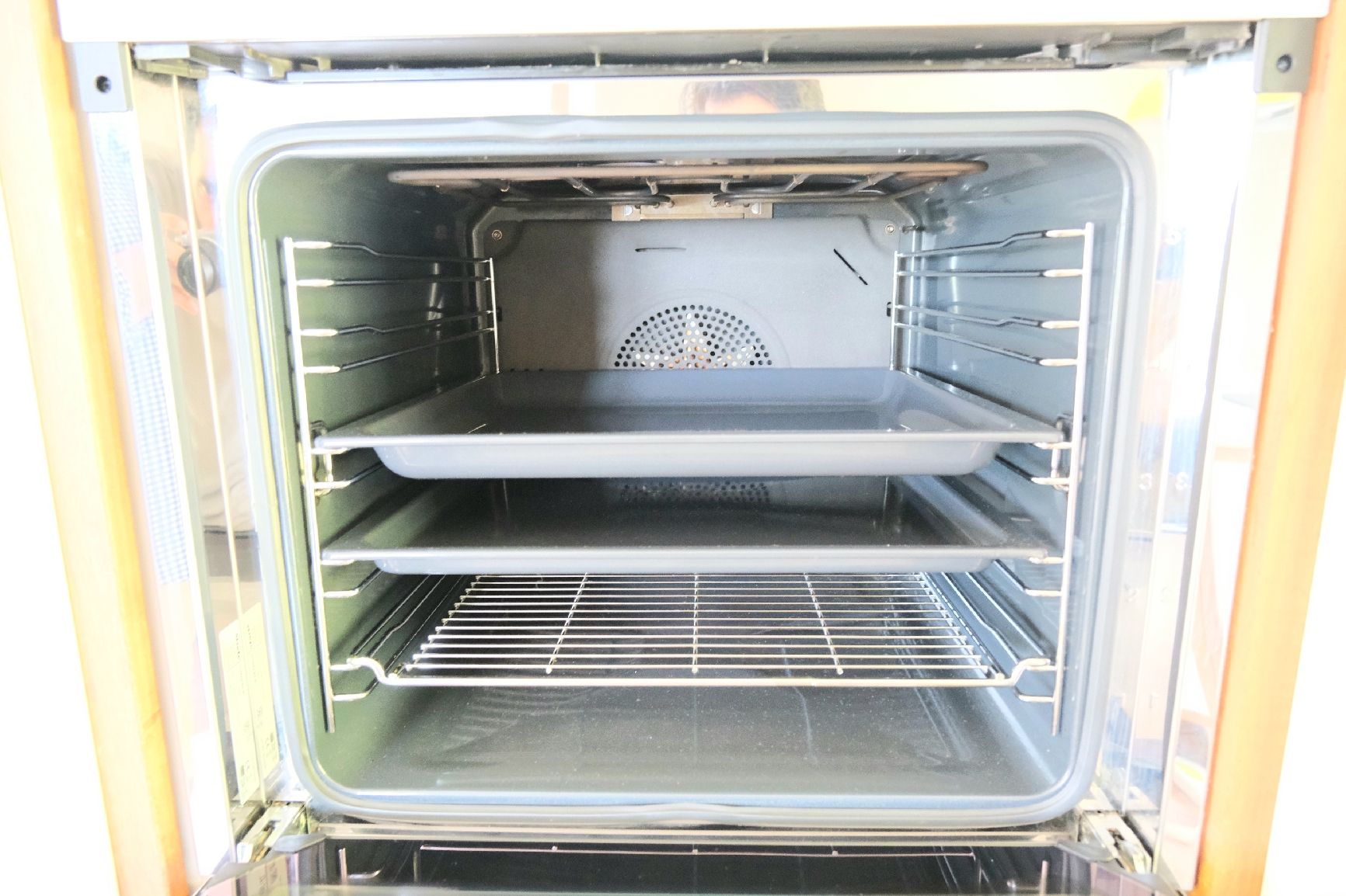 Miele Forni: Miele Backofen (weiss) – Usato da Rüschlikon venduto da and_85z9 1