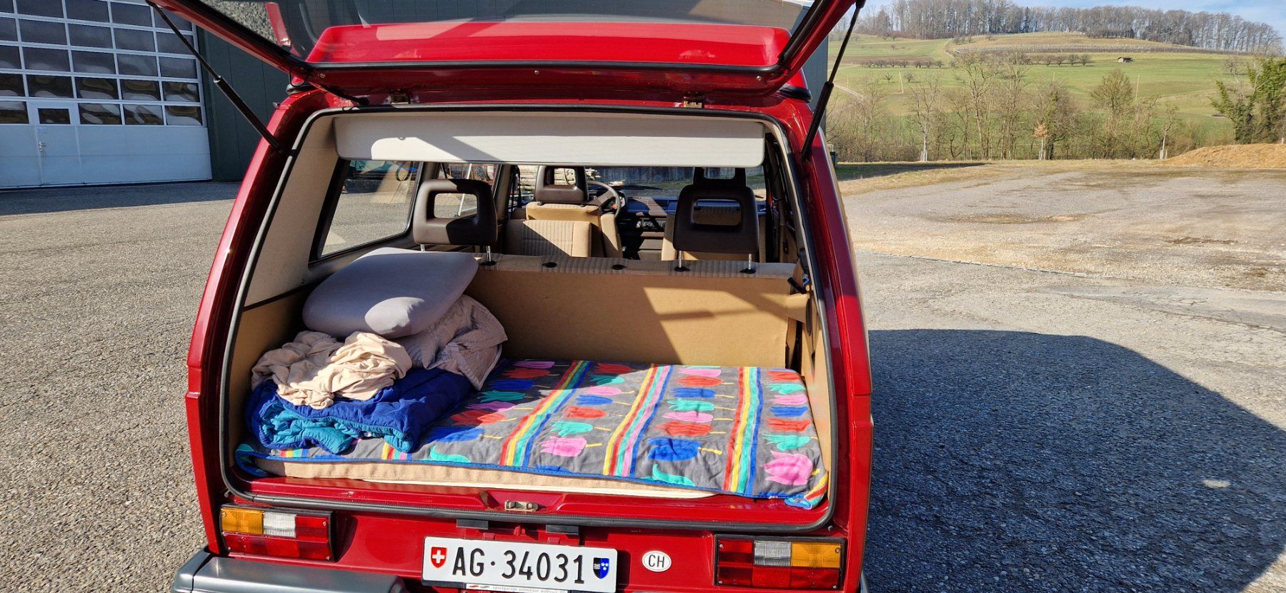 VW Véhicules de camping: VW T3 Multivan mit Aufstelldach und Campinganhänger – D'occasion à Wölflinswil par VAG-DRIVER 6