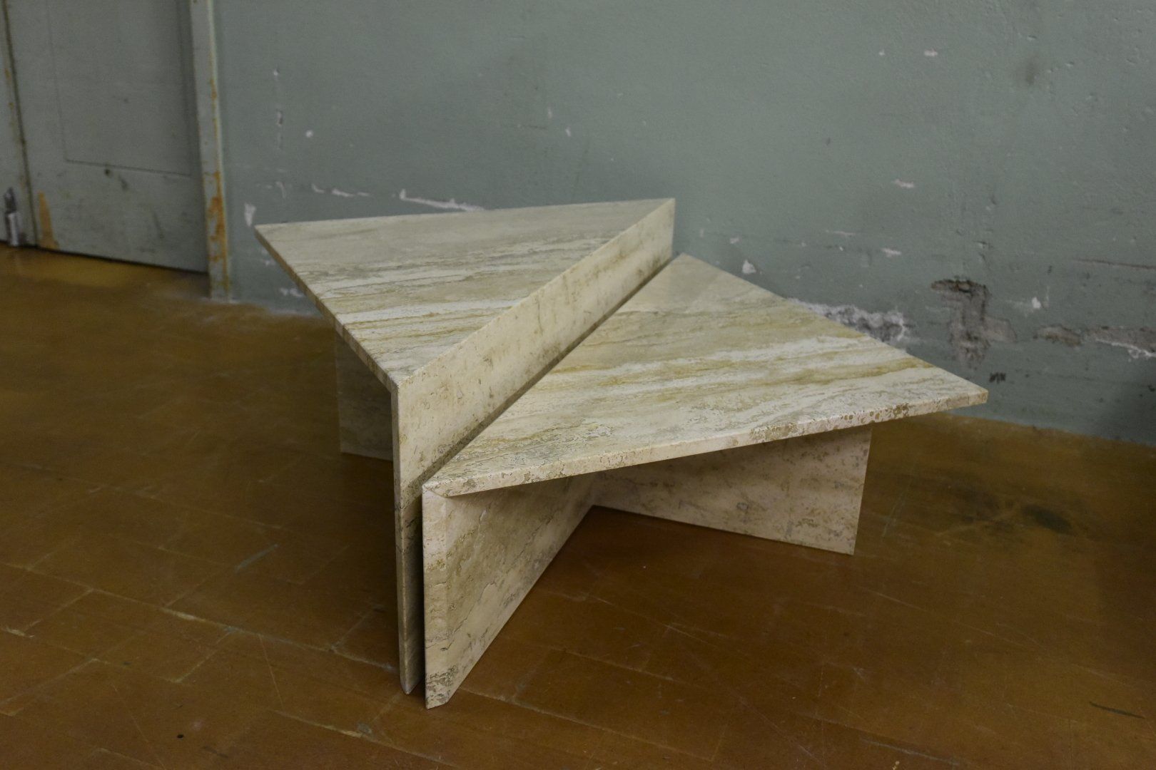 Tavoli: Designer Couchtisch Up&Up Travertin – Usato da Lichtensteig venduto da Usedinstorecom 1