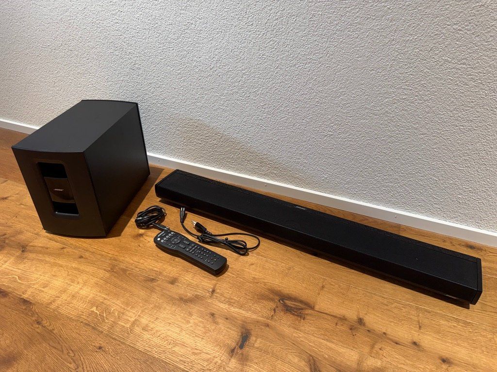 Bose Haut-parleurs: BOSE CineMate 1 SR ab 1 CHF – D'occasion à Jona par swissfamilystore