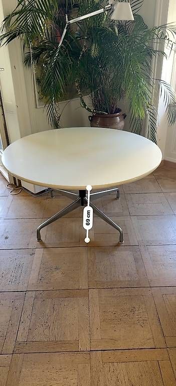Tische: Eames Tisch – Gebraucht aus Zollikon von ichwilldasda 2