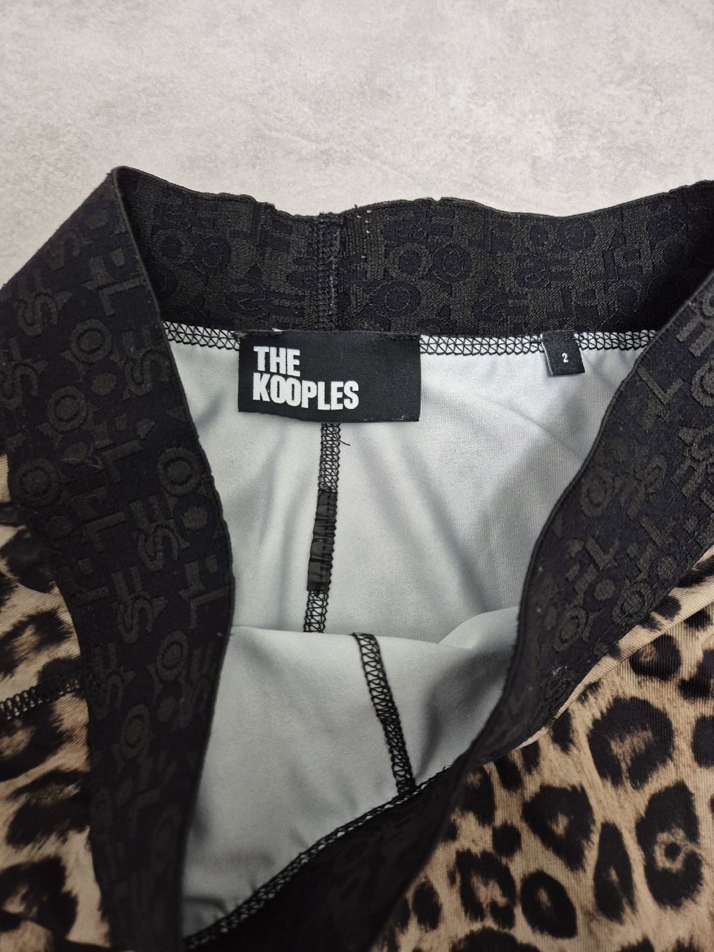 Kooples Leggings: The Kooples Leggins Leopard – Usato da Volketswil venduto da 2000ra 1