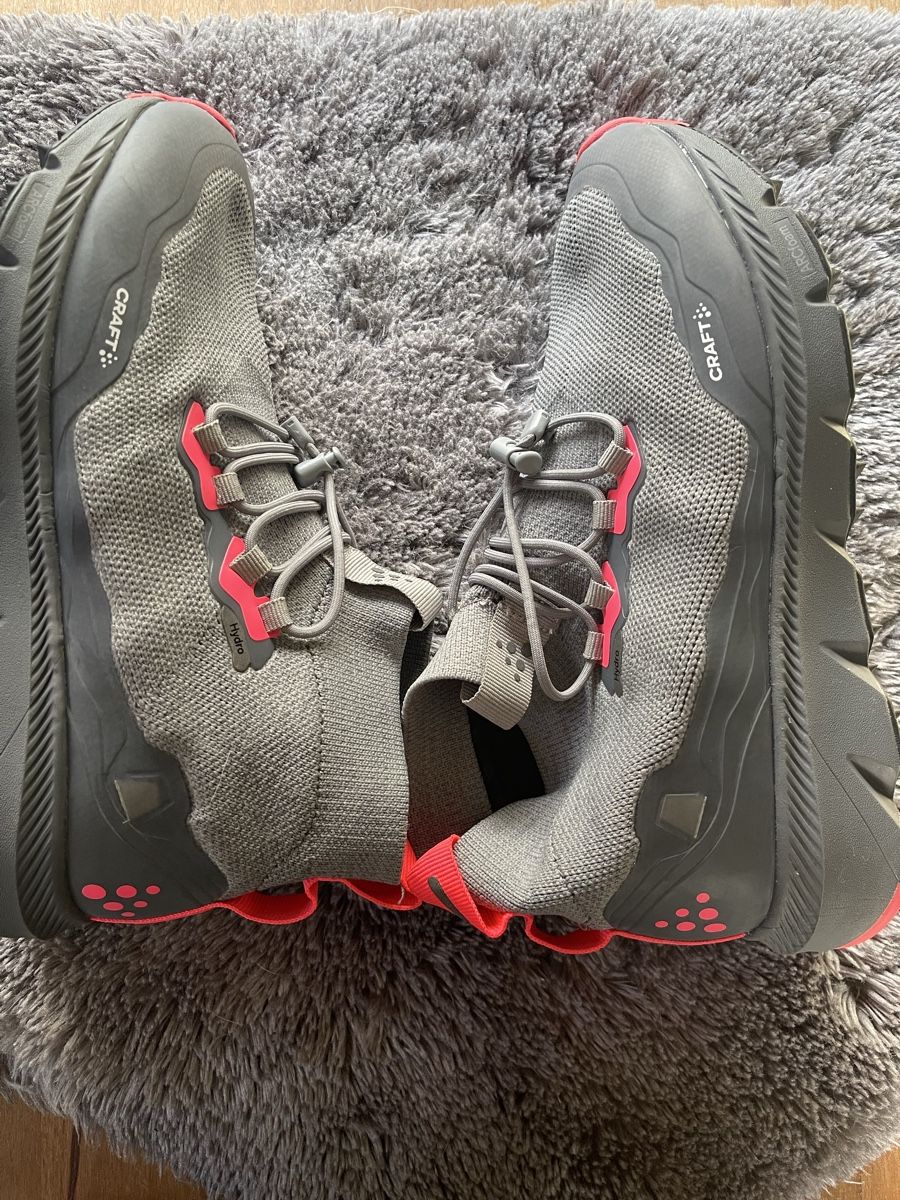 Craft Scarpe da donna: Craft wasserdicht running 38 3/4 – Nuovo (secondo la descrizione) da Dietlikon venduto da Lonelysoul 1