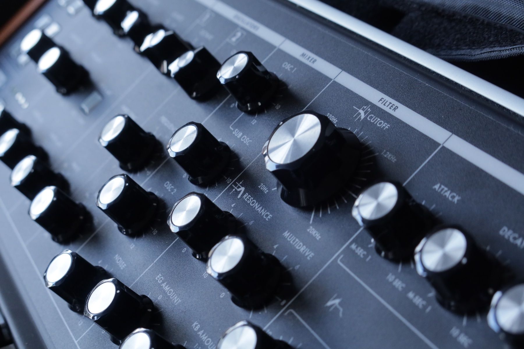 Moog Strumenti musicali: Moog Subsequent 25 (inkl. Tasche) – Usato da Zürich venduto da Huwycam 5