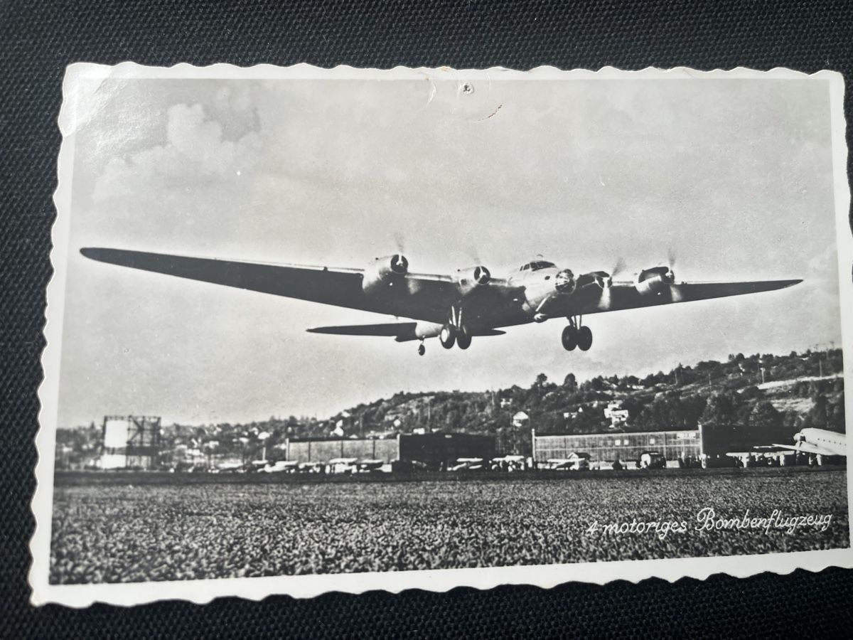 Cartes postales: AK Bomberflugzeug Bombardier Américain – D'occasion à Romanshorn par Apfelschuss