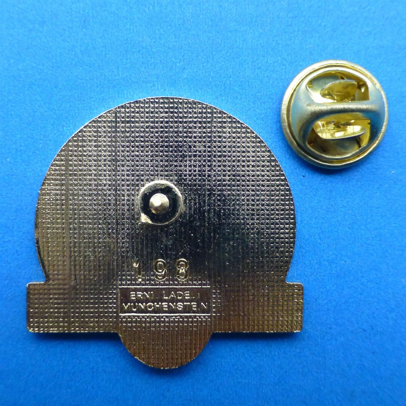 Médailles: Pin Schützengesellschaft Reinach 1874 – D'occasion à Basel par Falconis 1