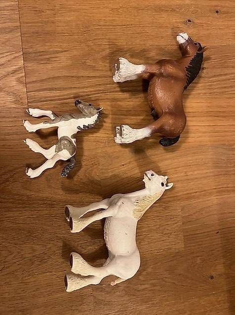 Giocattoli: Schleich Pferdefamilie – Usato da Hünenberg See venduto da Dowjones 1