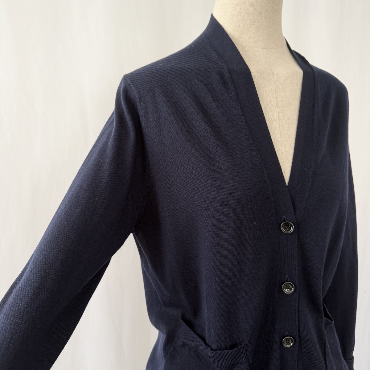Allude Maglioni & Felpe: ALLUDE Virgin Wool Cardigan – Nuovo (secondo la descrizione) da Emmen venduto da Colette-Juliette 1
