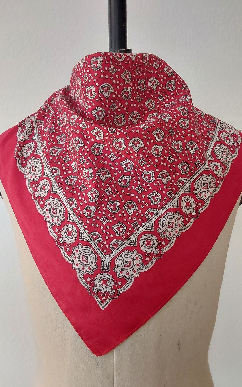 Foulards, Tücher & Schals: Tuch Baumwolle quadratisch rot  – Neu (gemäss Beschreibung) aus Köniz von scopello12