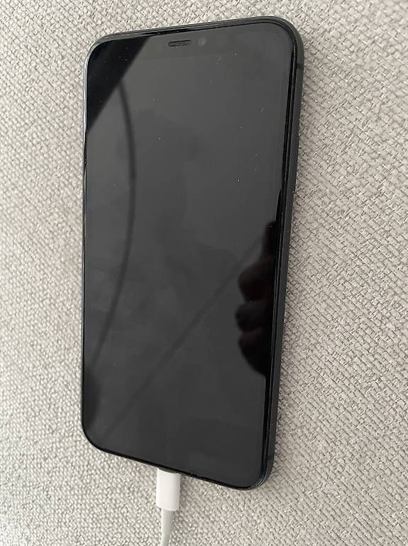 Handys / Smartphones: Iphone 11 256GB – Gebraucht aus Zürich von ozan21