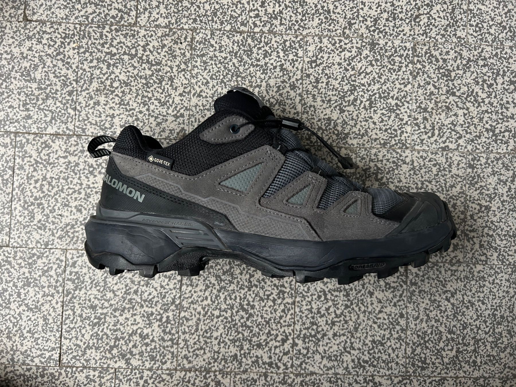 Salomon Scarpe da uomo: Salomon Wanderschuhe Gr. 39 1/3 – Usato da Stadel venduto da pepperoni65