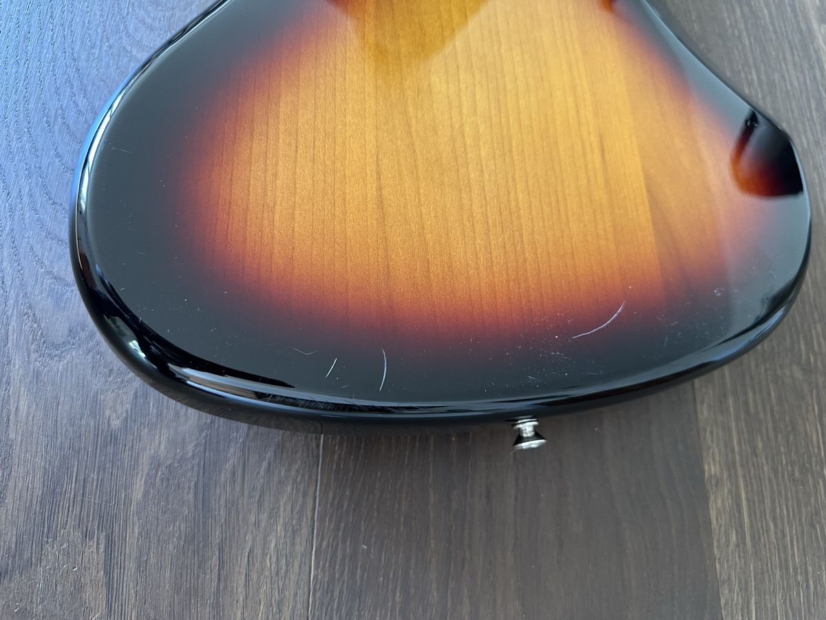Fender Instruments de musique: Fender Blacktop Jazzmaster – D'occasion à Muntelier par sandberg5 3
