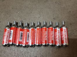 10 Stk. Specialized CO2 Kartuschen 16g für Velo Reifen Flick