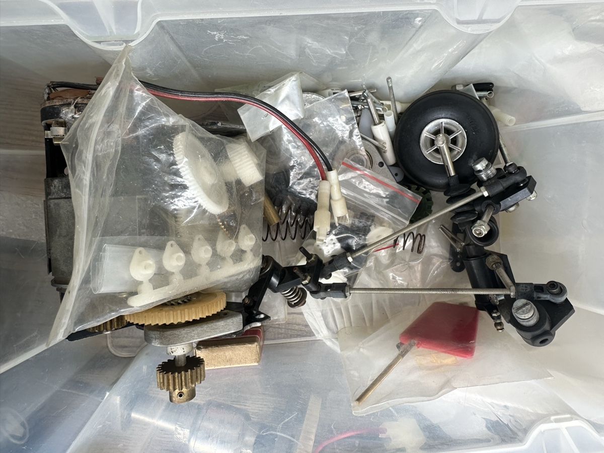RC Kits de montage: Bau teile  fuer hoby auto – D'occasion à Nürensdorf par maqopaqo 6