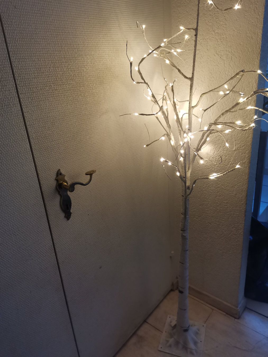 Tutte le decorazioni: Birken Baum beleuchtet – Usato da Therwil venduto da JeannysTrendStyle 1