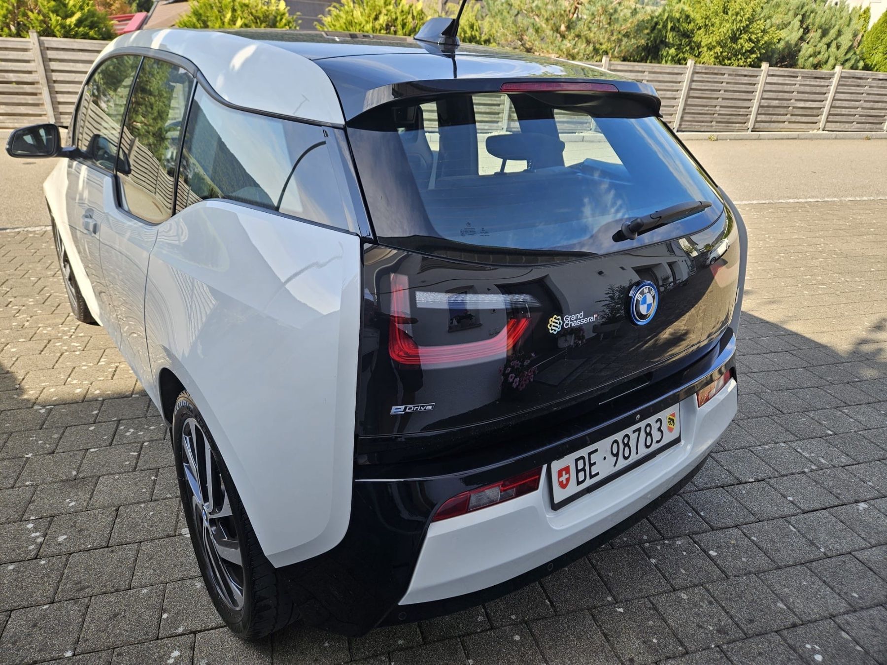 BMW Autos: BMWi3 – D'occasion à Corgémont par Sectionsecret 3