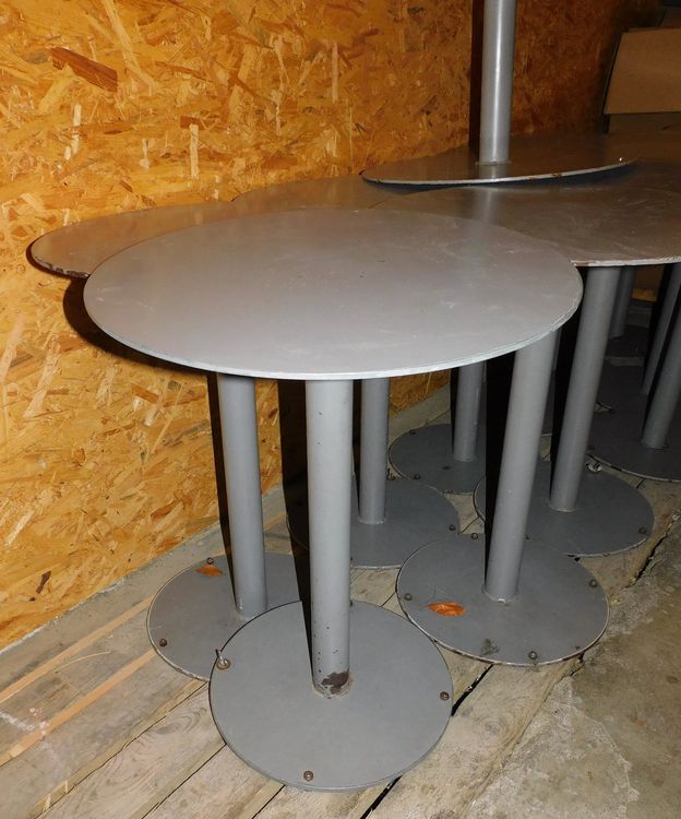 Eisentisch kleiner massiver Eisentisch Kaufen auf Ricardo