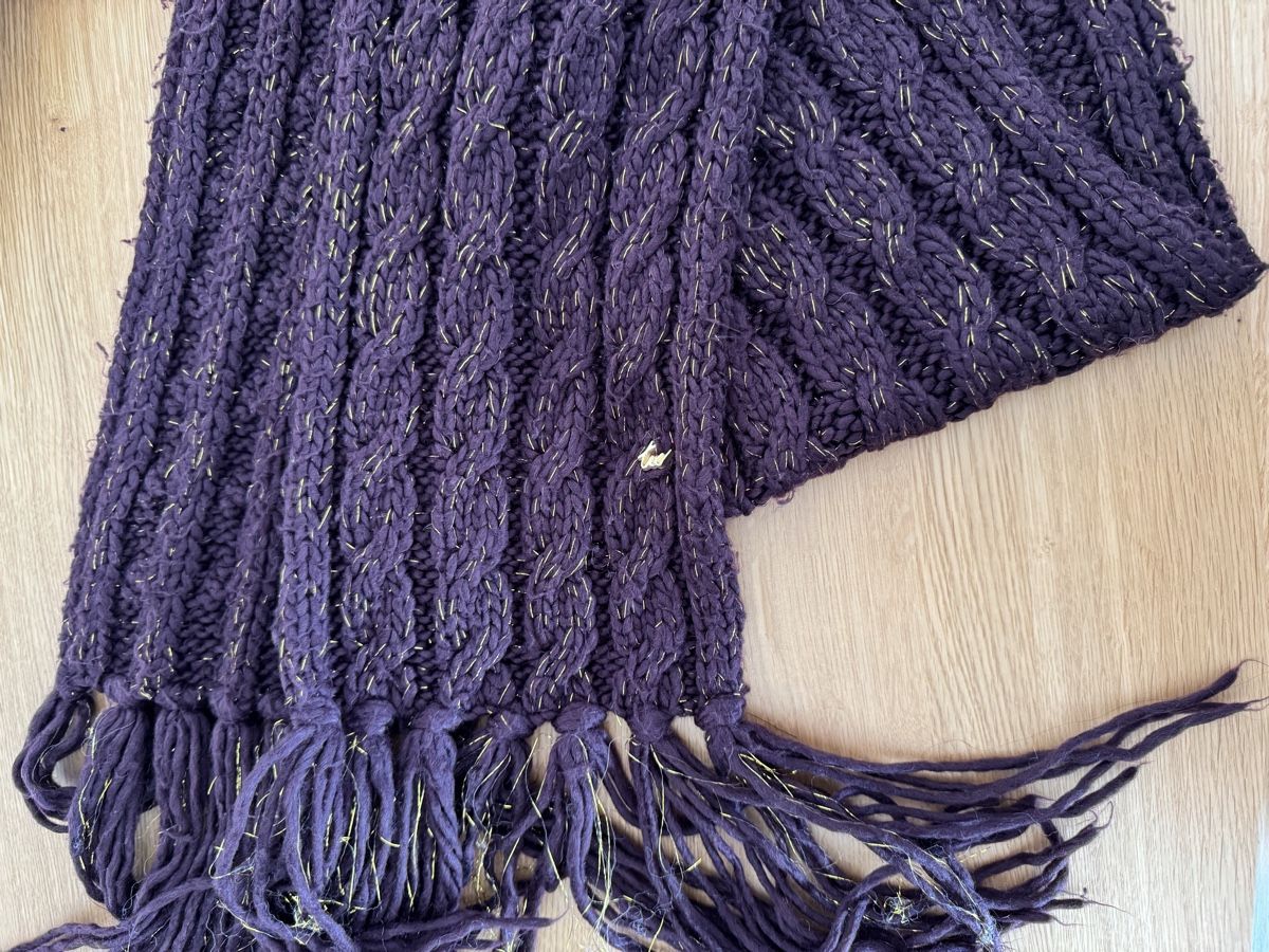 Foulard & Sciarpe: Warmer Winter Strickschal in braun mit Fransen,m – Usato da Winkel venduto da Schorley 3