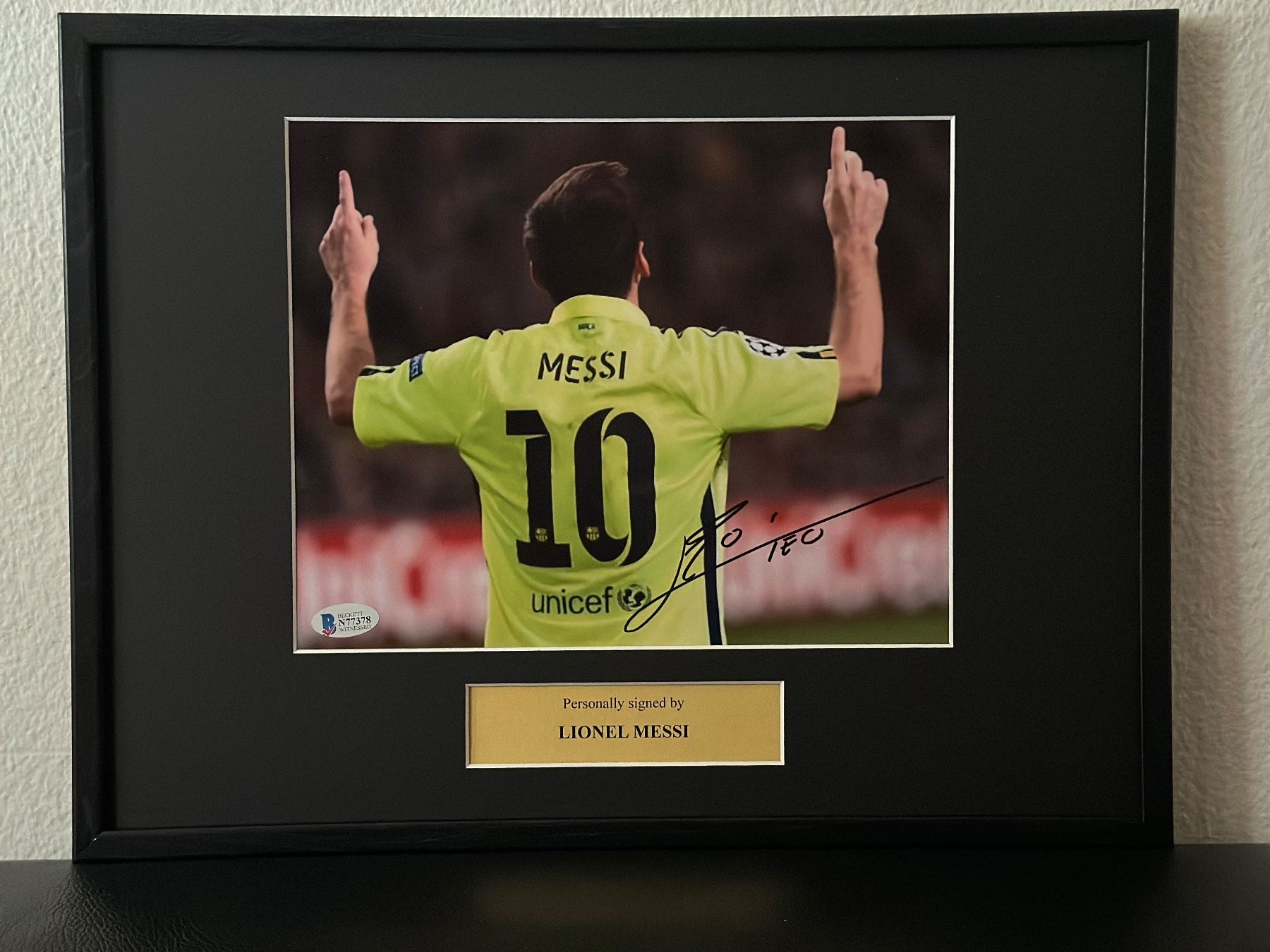 Autografi: Messi-Autogramm mit Zertifikat – Nuovo e nell'imballaggio originale da Bachenbülach venduto da inn_5kmg 1
