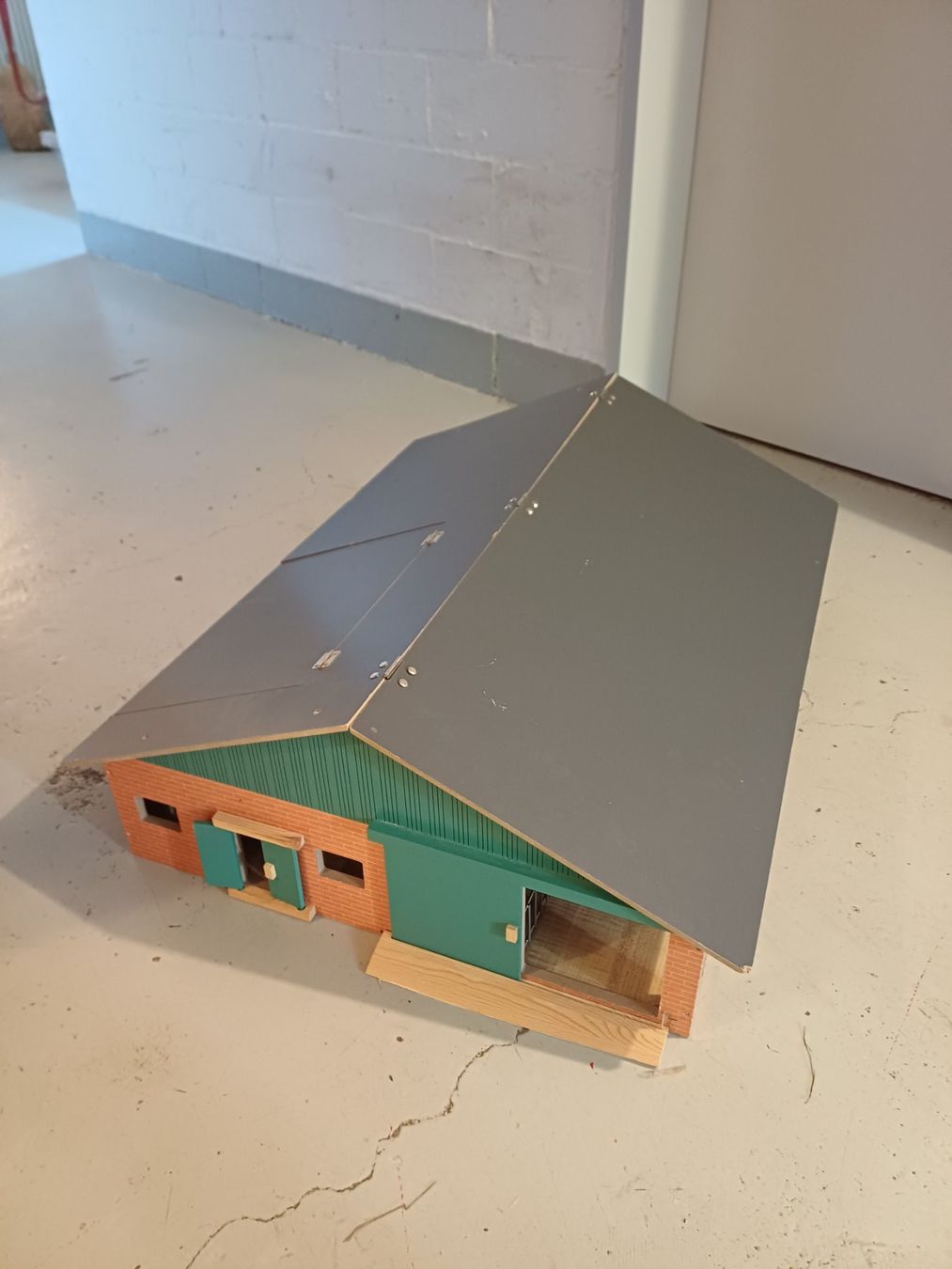 Jouets: Stall Bauerhof – D'occasion à Fällanden par Dverkaufen 2