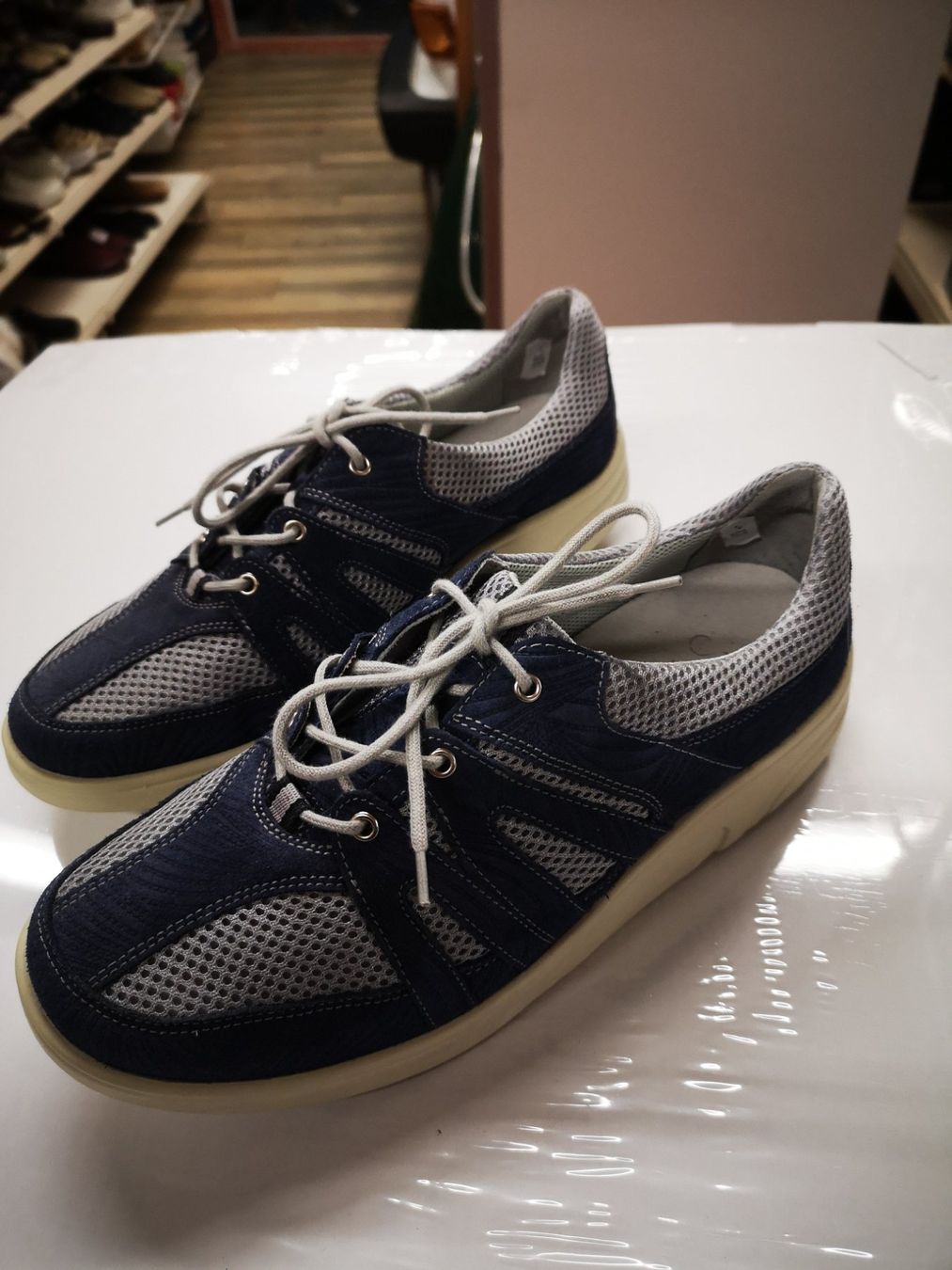 Scarpe da donna: Schuhe – Nuovo e nell'imballaggio originale da Möhlin venduto da Highwaytom 2