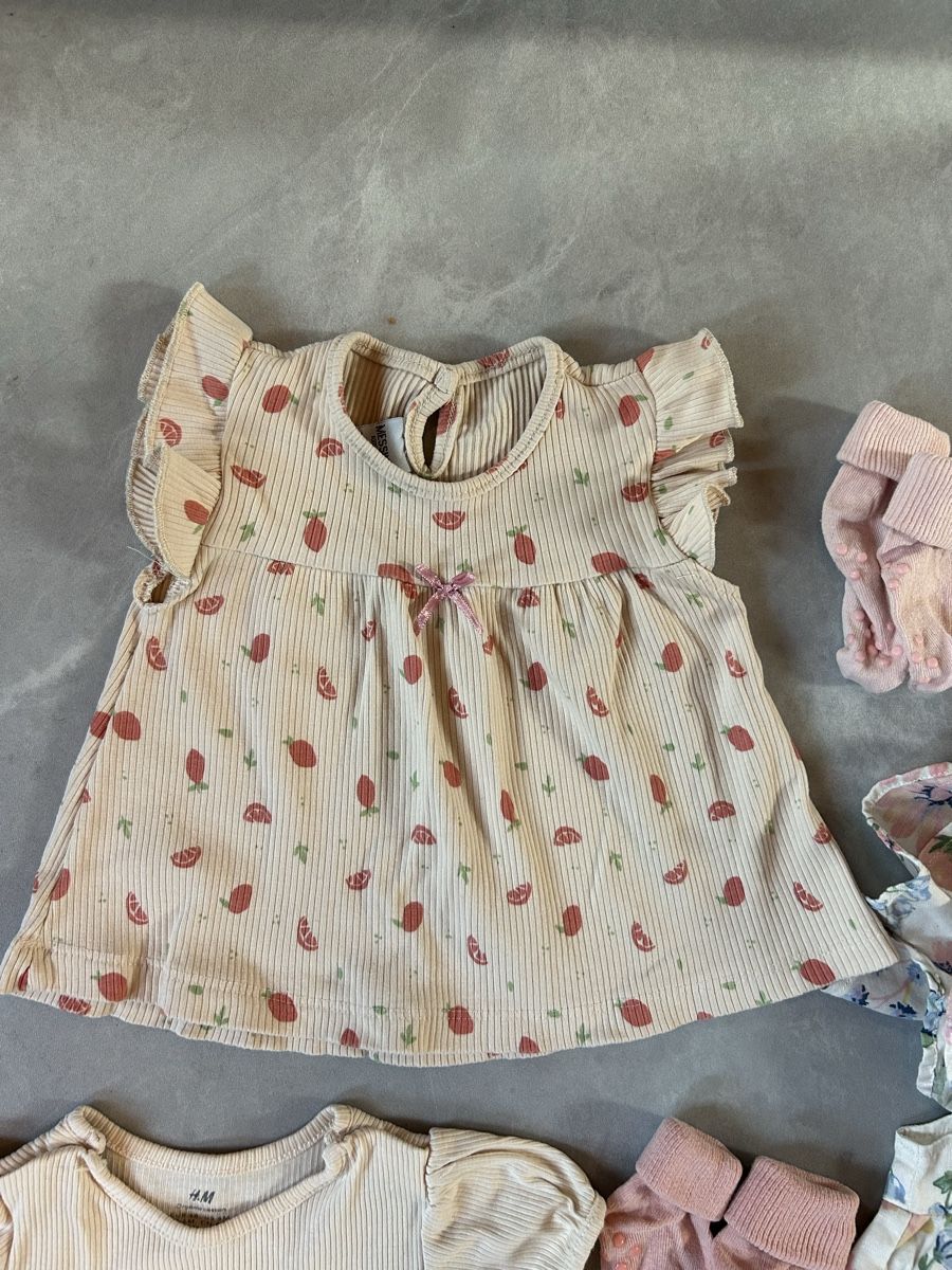 Lotti & Set di vestiti: Babykleider 68 – Nuovo (secondo la descrizione) da Hagenbuch ZH venduto da Rayliz17 3