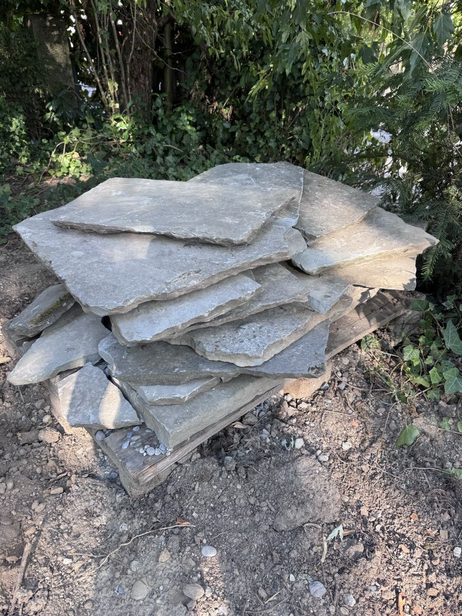 Pietre & tegole: Rorschacher Sandstein Platten / Naturstein – Usato da Aarau venduto da trasol 1