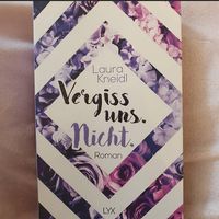 vergiss uns. Nicht von Laura kneidl