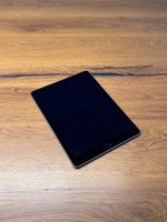 iPad Air 2 in Top-Zustand inkl. Hülle, Ladegerät und -kabel