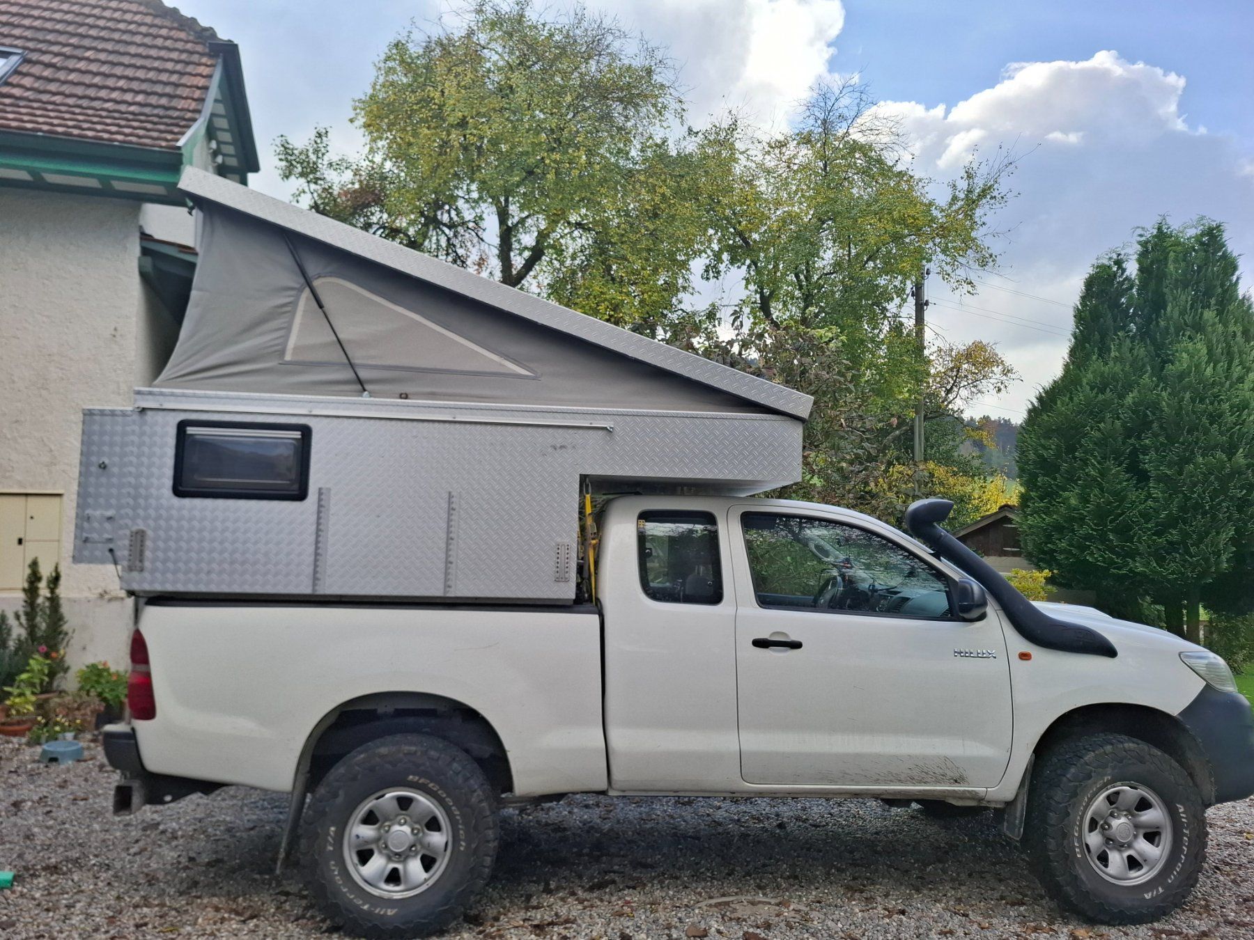 Veicoli da campeggio: Wohnkabine Offroad – Usato da Dickbuch venduto da Iban1