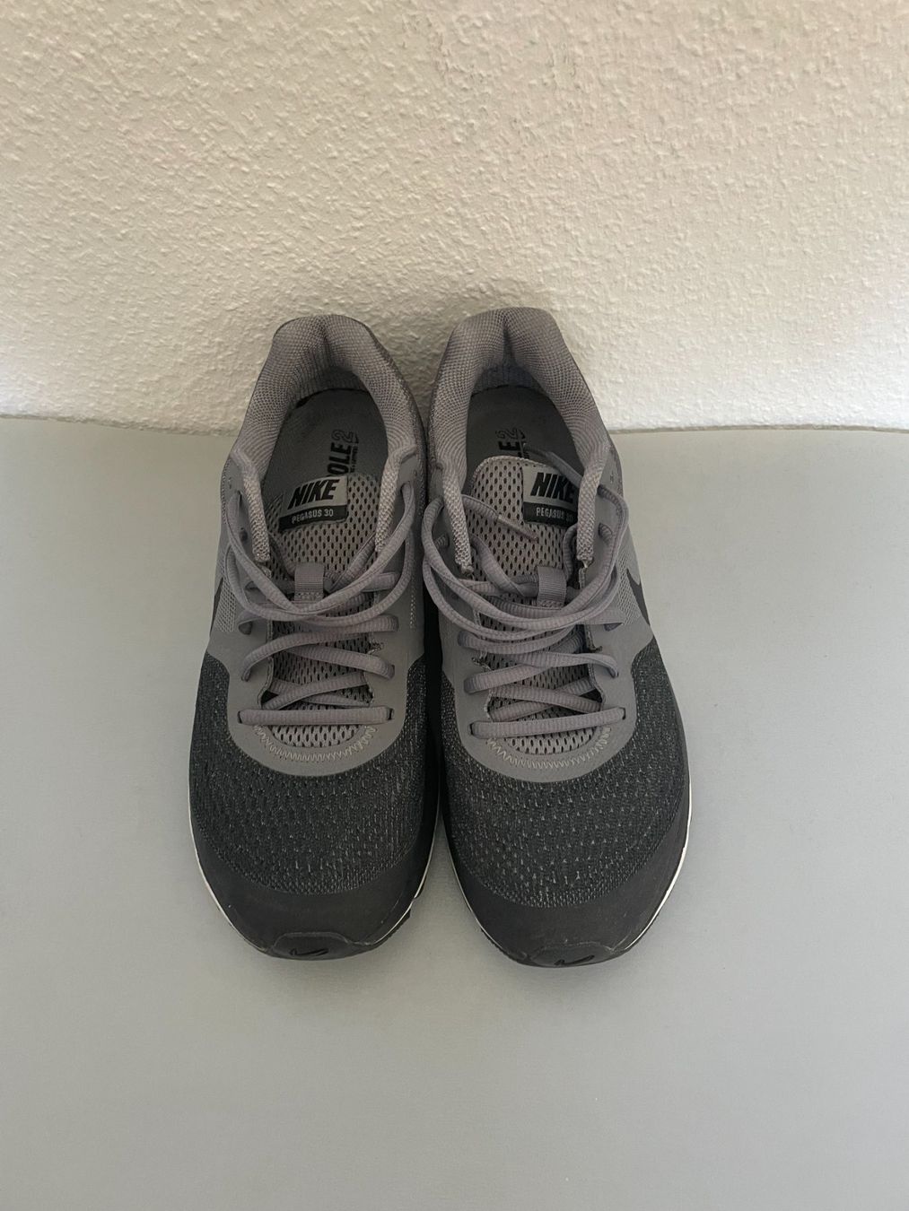 Nike Scarpe da uomo: Nike Pegasus 30, taille 42, parfait état! – Usato da Lausanne venduto da verde34256789 4