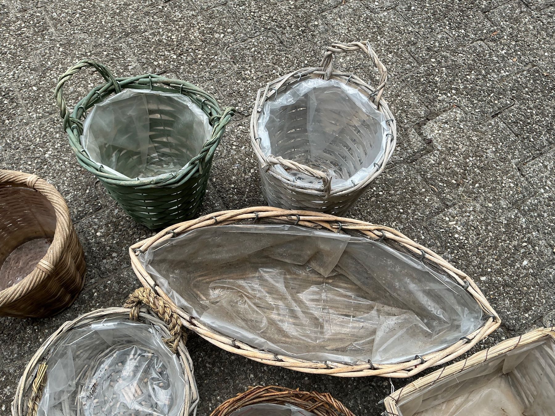 Tutte le decorazioni: Dekokörbe Set , verschiedene Grössen  mit Kugeln – Usato da Jona venduto da Jancy60 1