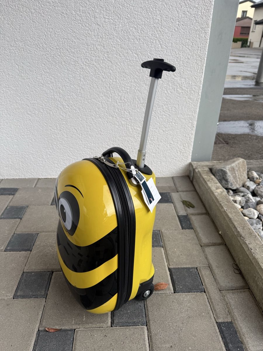 Reisekoffer: Valise enfant Abeille – Gebraucht aus Siebnen von bentoh 1