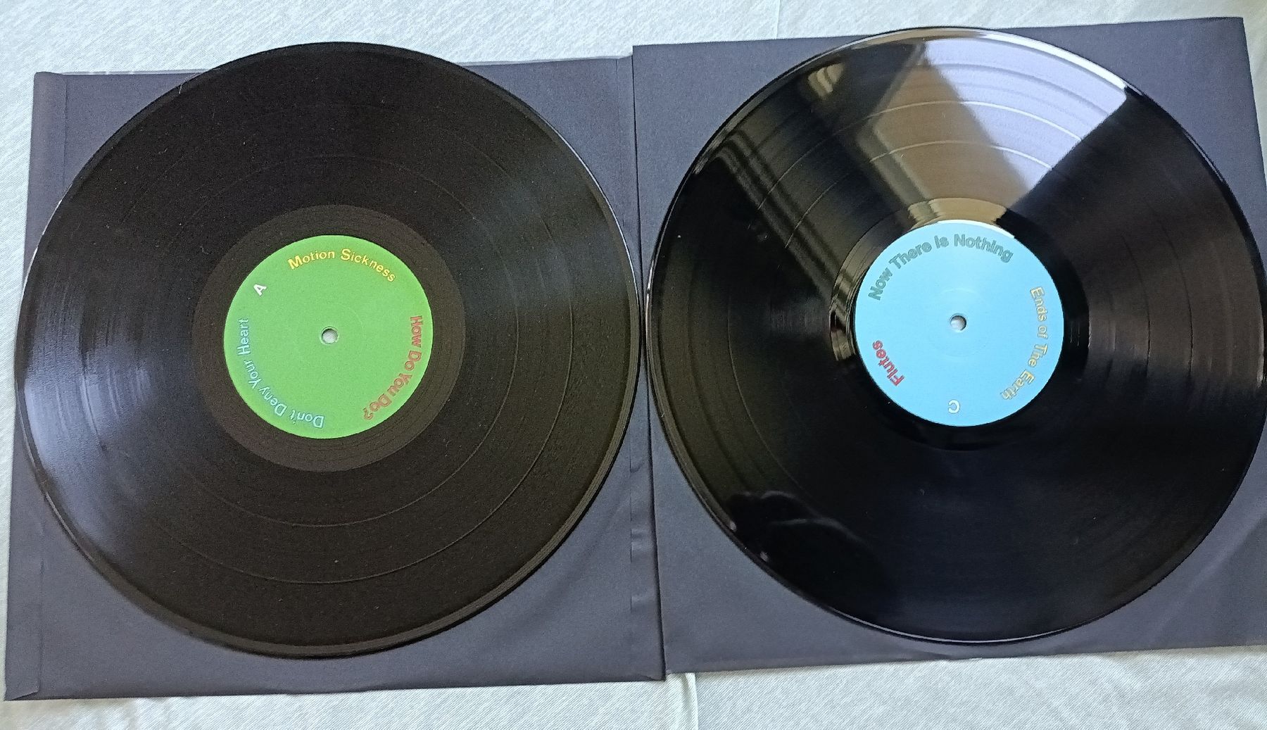 Vinyles: HOT CHIP - In Our Heads 2LP – D'occasion à Luzern par cryptonic79 2
