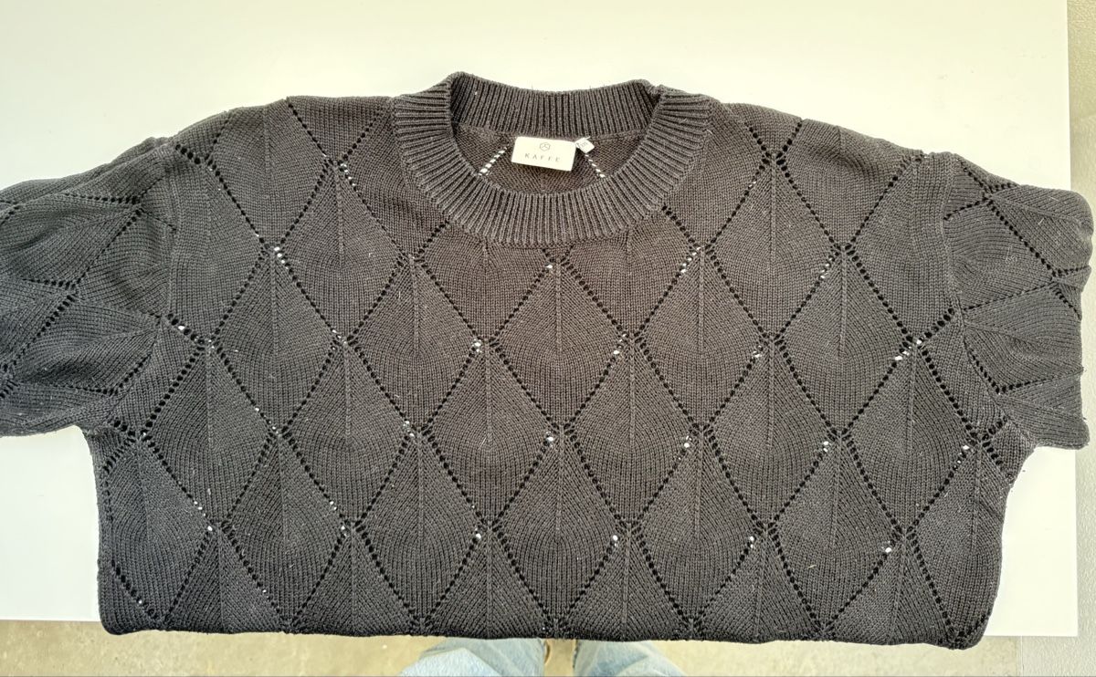 Pullover & Sweatshirts: Schwarzer KAFFE Strickpullover, Grösse Gr. 44 – Gebraucht aus Islikon von Julies_wardrobe 2