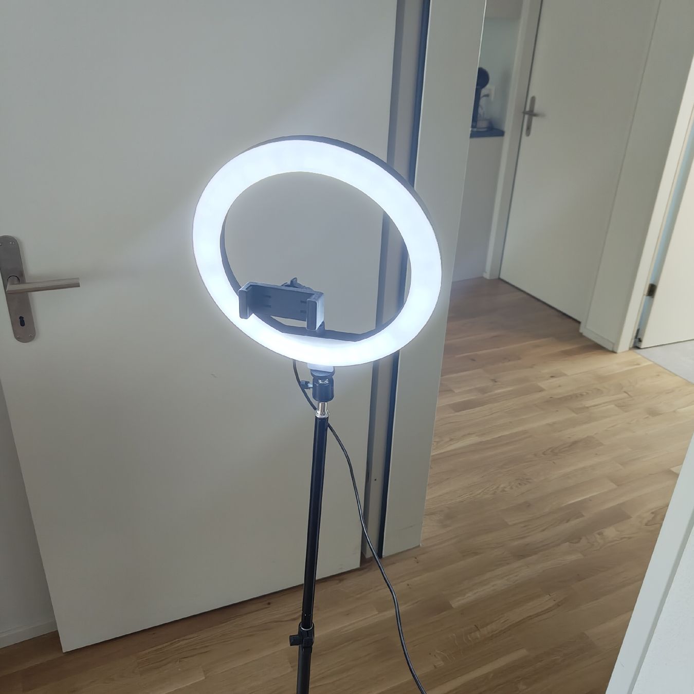 Lampen: Ring Light with RGB and Stand USB powered  – Neu (gemäss Beschreibung) aus Dietikon von jin_hbq2 7