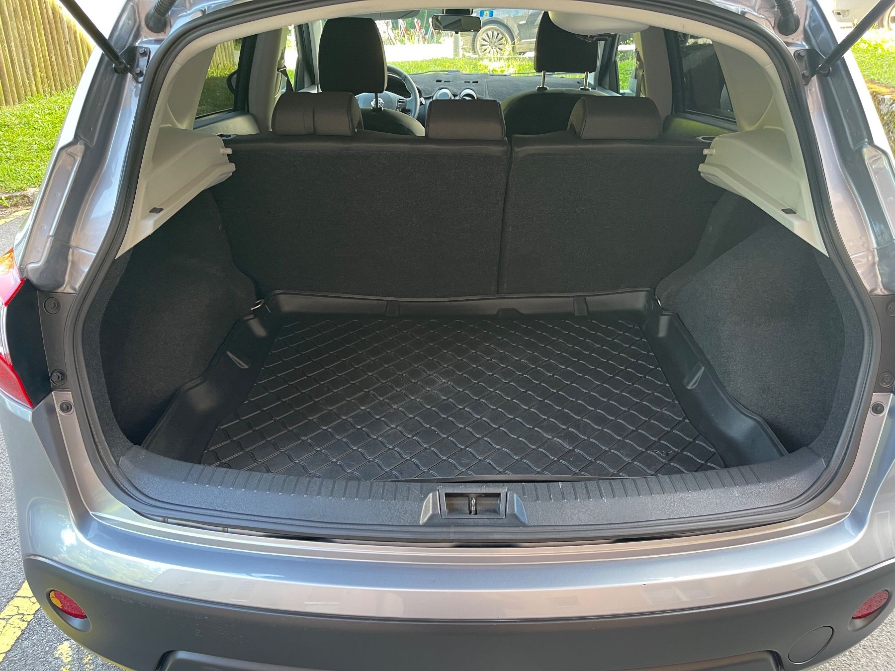Nissan Automobili: Nissan Qashqai i-way 2.0l – Usato da vevey venduto da Farid110 5