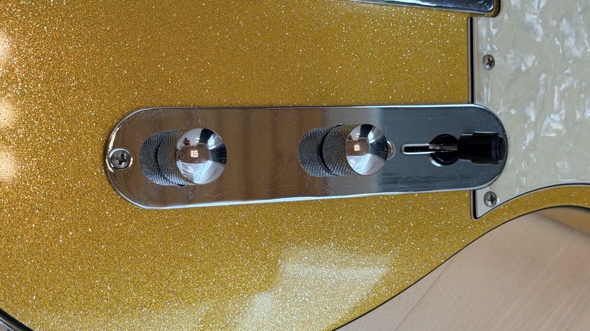 Fender Strumenti musicali: FENDER Telecaster flickeryellow – Usato da Walkringen venduto da Flyover 3