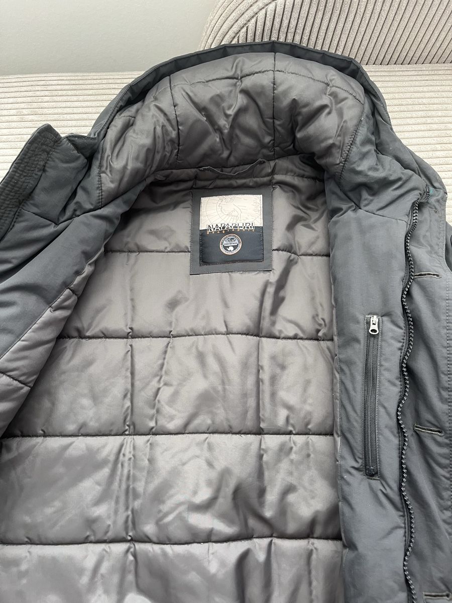 Napapijri Giacche: Napapijri Winterjacke Grösse S – Usato da Winterthur venduto da Davidloetscher 1