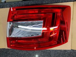 Heckleuchte rechts Skoda Octavia NE Stufenheck / nicht Kombi
