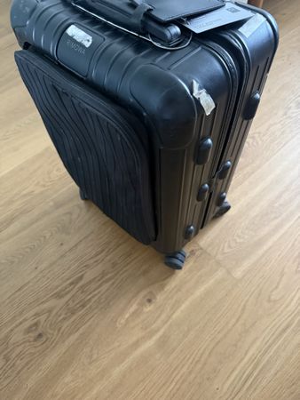 Rimowa ESSENTIAL SLEEVE CABIN MATTE BLACK Beschädigt! 