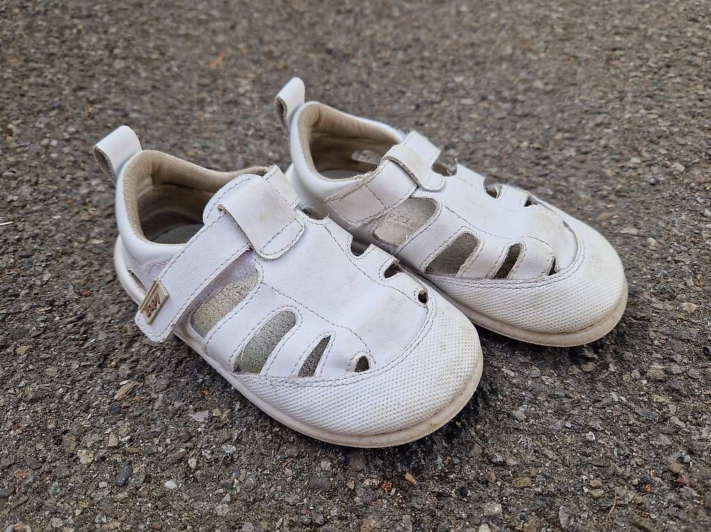 Scarpe per ragazzi: Barfusssandalen aus Leder 25 – Usato da Rutschwil venduto da tho_9lxq 1