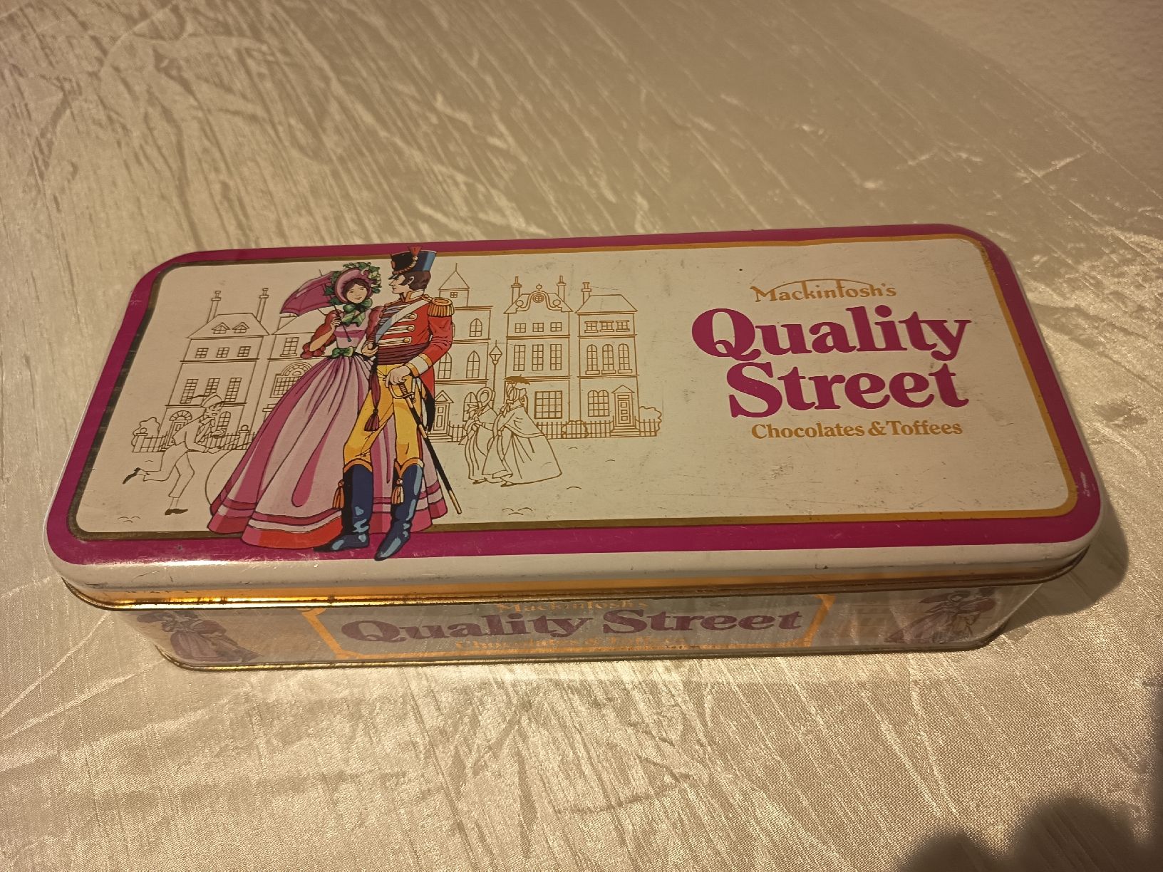 Altro in Decorazioni & Accessori: Quality Street Blechdose Mackintosh gebraucht – Usato da Wangen b. Olten venduto da crea_look