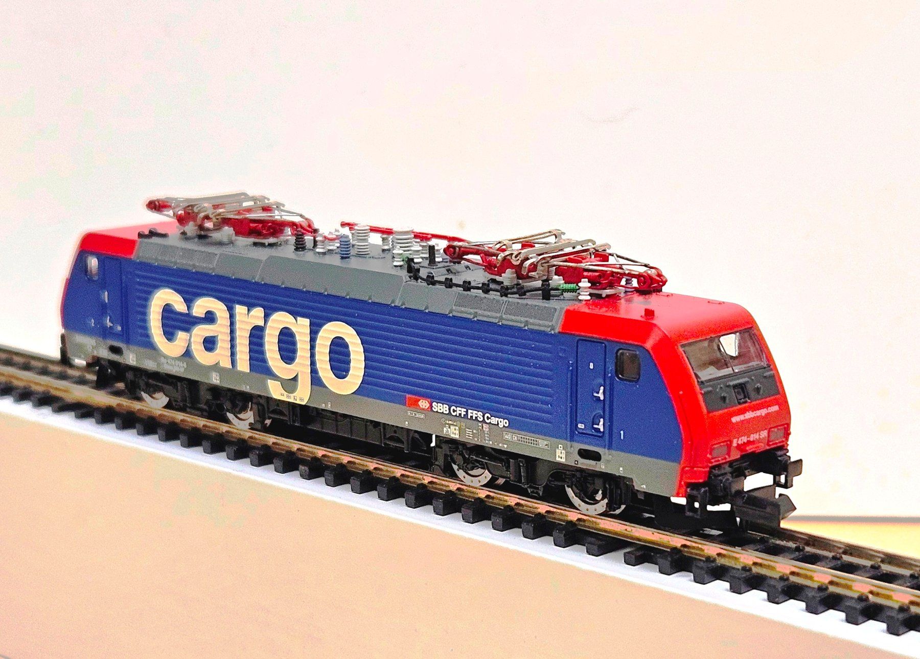 Trix Modellini di ferrovie: E-Lok BR 474 SBB cargo, analog – Nuovo (secondo la descrizione) da Oensingen venduto da Helo19 3