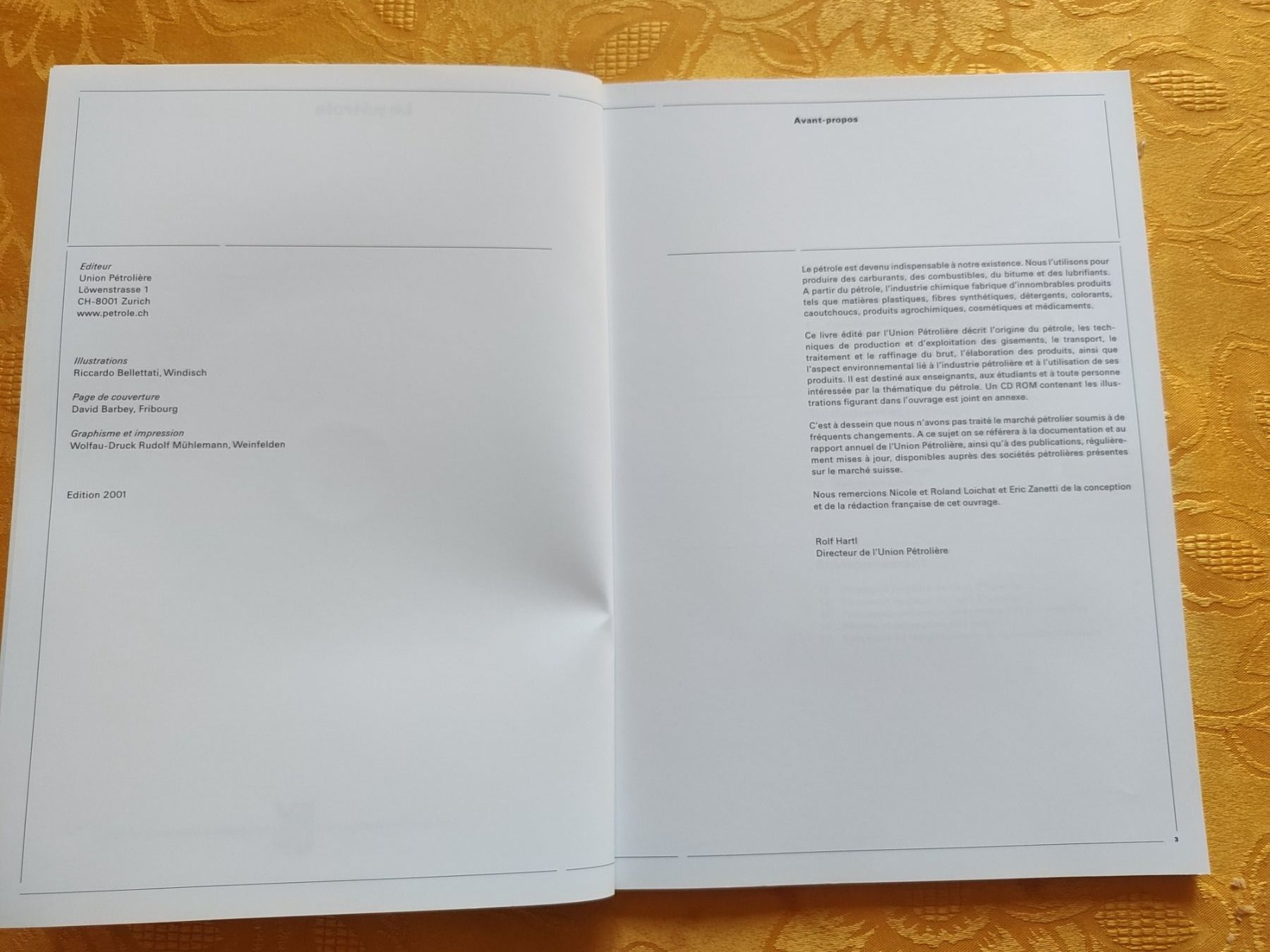 Libri: "Le Pétrole" Livre éducatif 2001 – Usato da Vulliens venduto da cochise0 1