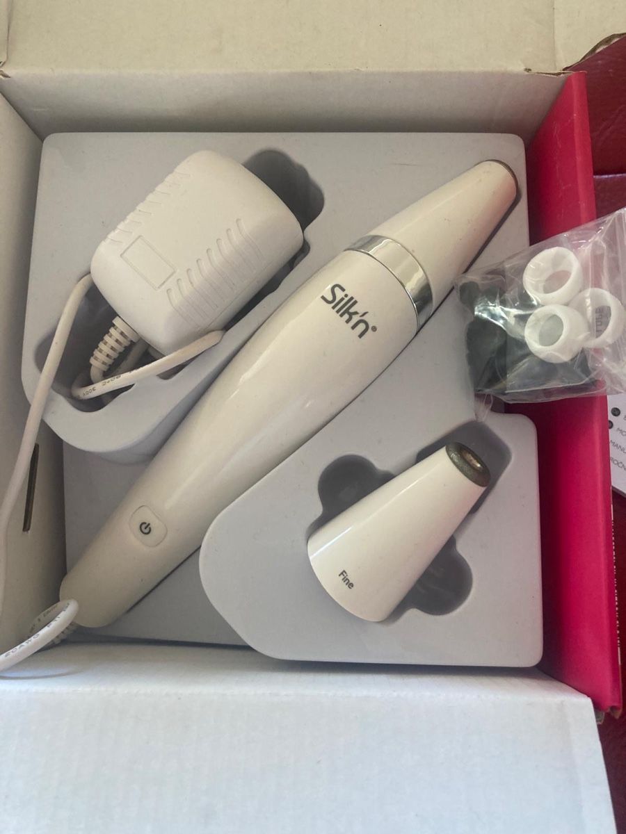 Cura del viso: Silk'n Reinigungsgerät mit Peelingeffekt – Usato da Zürich venduto da Holderbach