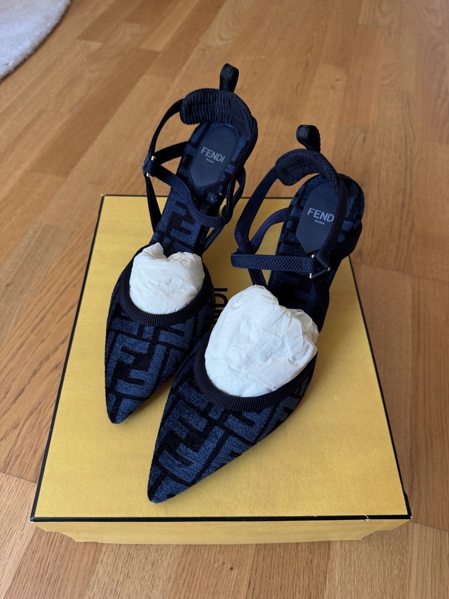 Fendi Damenschuhe: Fendi Colibri Lițe – Neu und originalverpackt aus Zürich von ace_7yvh