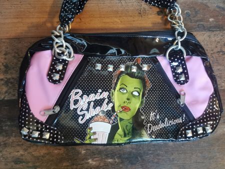 Toofast Handtasche *NEU* Brain Shake Zombie Nieten