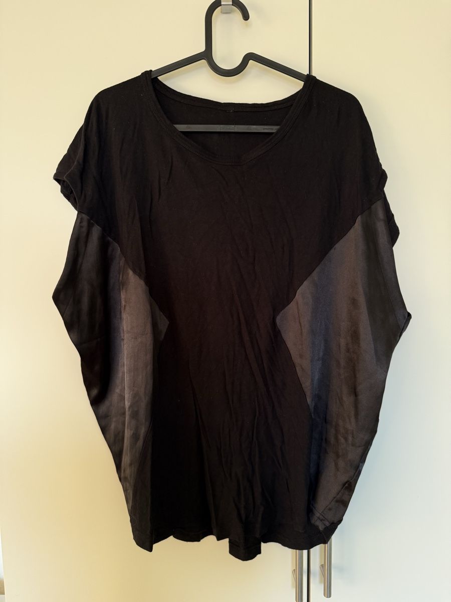 T-shirt: Stylisches Ballonshirt, passt S-L – Usato da Olten venduto da smashbox 1